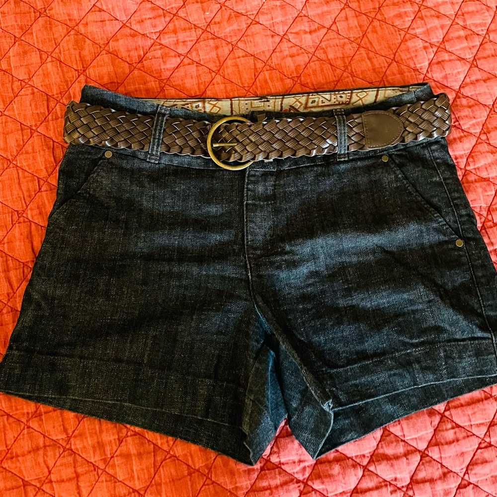 One 5 one, lightweight Jean short with belt. Size 14